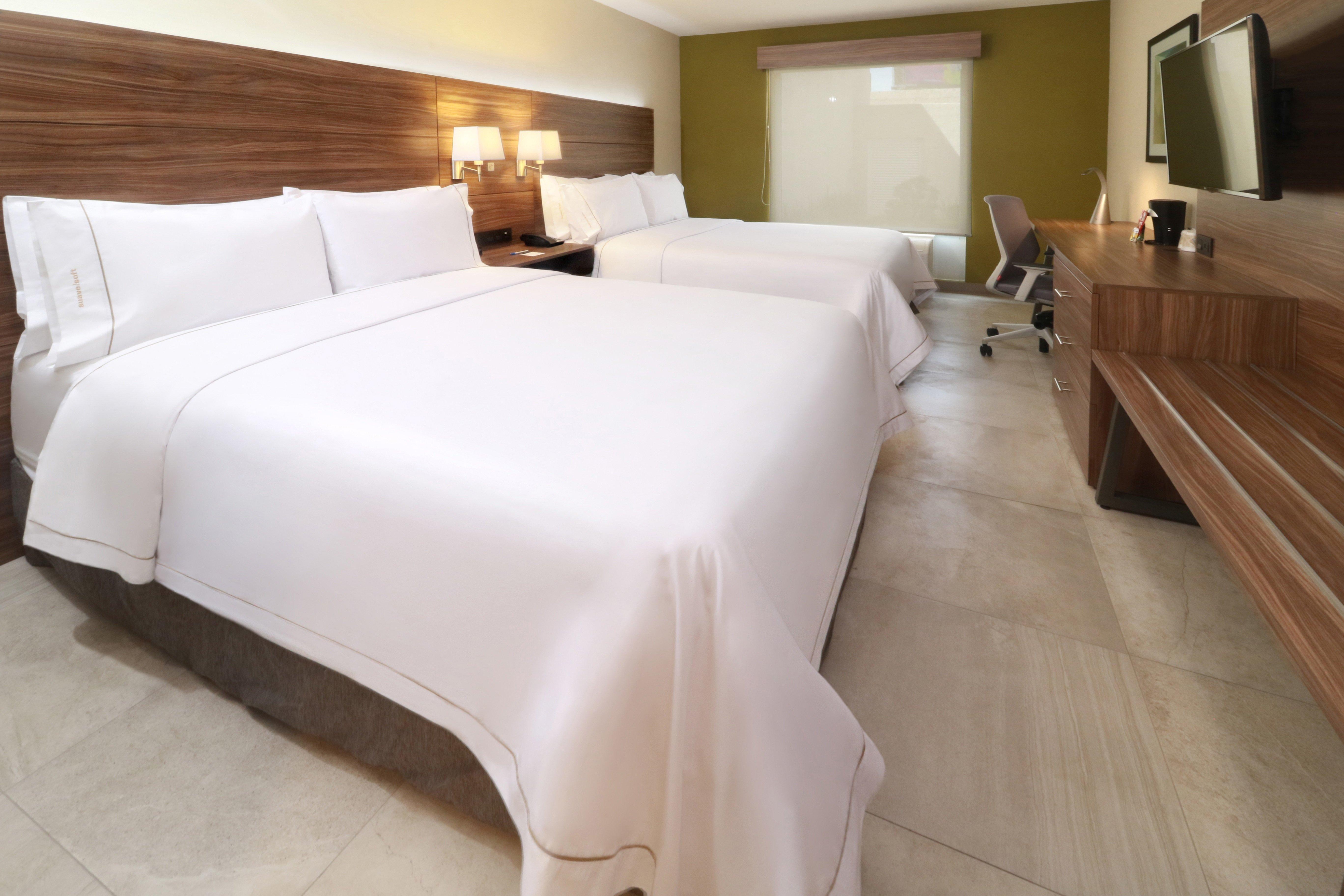 Holiday Inn Express Guadalajara Aeropuerto By Ihg Las Pintas Exterior photo